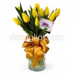 10 tulipanes amarillos en Jarrón