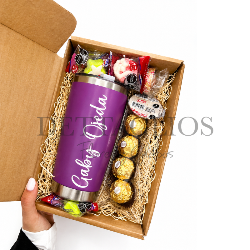 Obsequio en caja con termo personalizado de 20 onzas con complementos