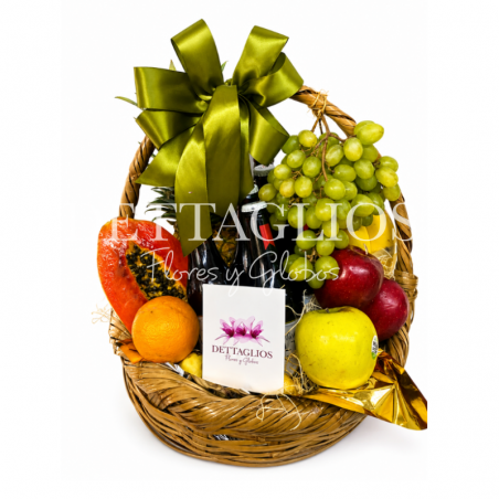Obsequio en canasta con fruta de temporada