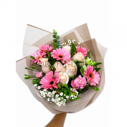 Bouquet rosas y gerberas en papel coreano