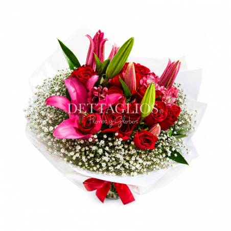 Diseño floral con Stargeiser rosas y Baby